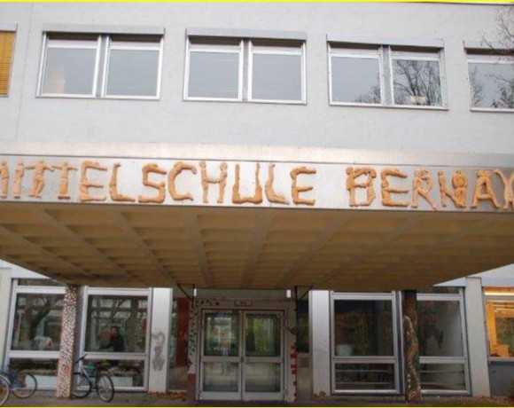 Mittelschule an der Bernaysstraße